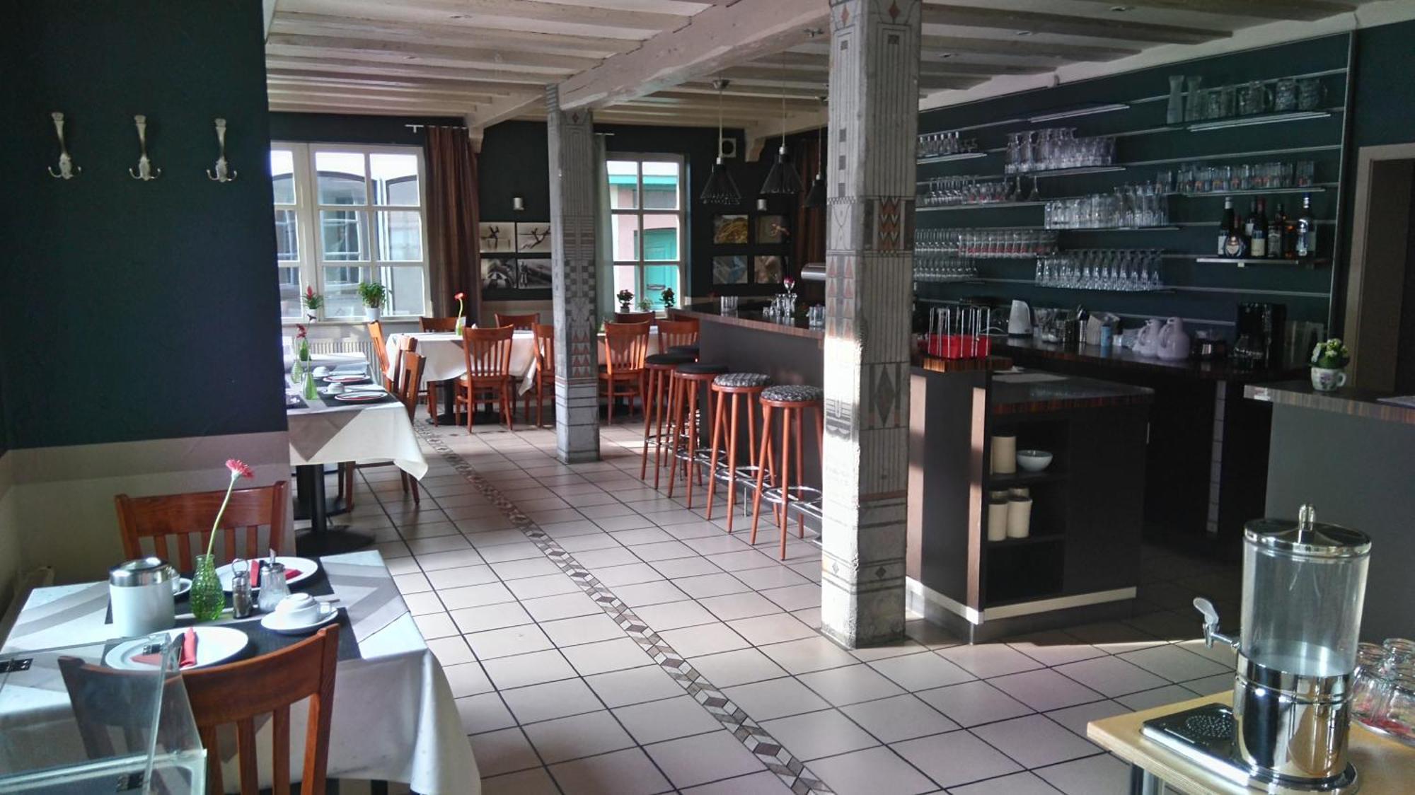 Hotel Loewensteiner Hof Haus Am Neuplatz เวิร์ทไฮม์ ภายนอก รูปภาพ