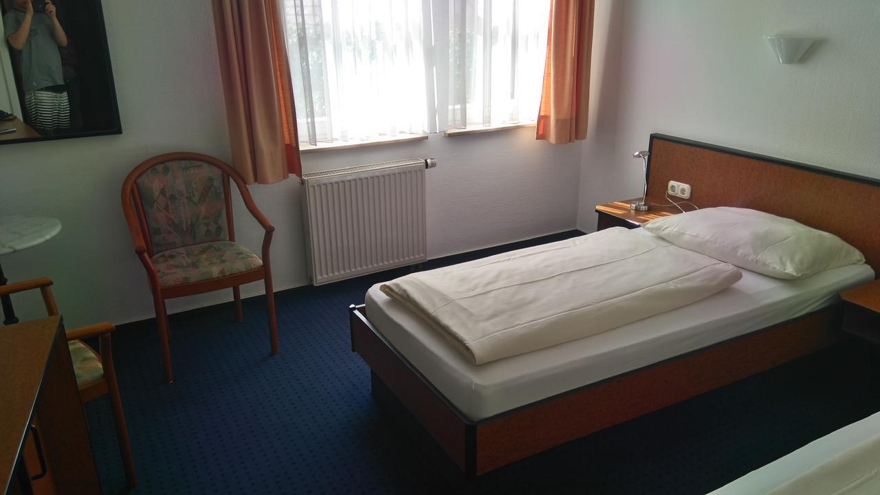 Hotel Loewensteiner Hof Haus Am Neuplatz เวิร์ทไฮม์ ภายนอก รูปภาพ