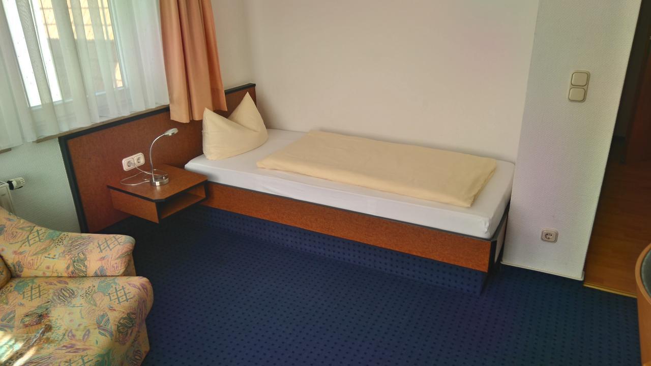 Hotel Loewensteiner Hof Haus Am Neuplatz เวิร์ทไฮม์ ภายนอก รูปภาพ