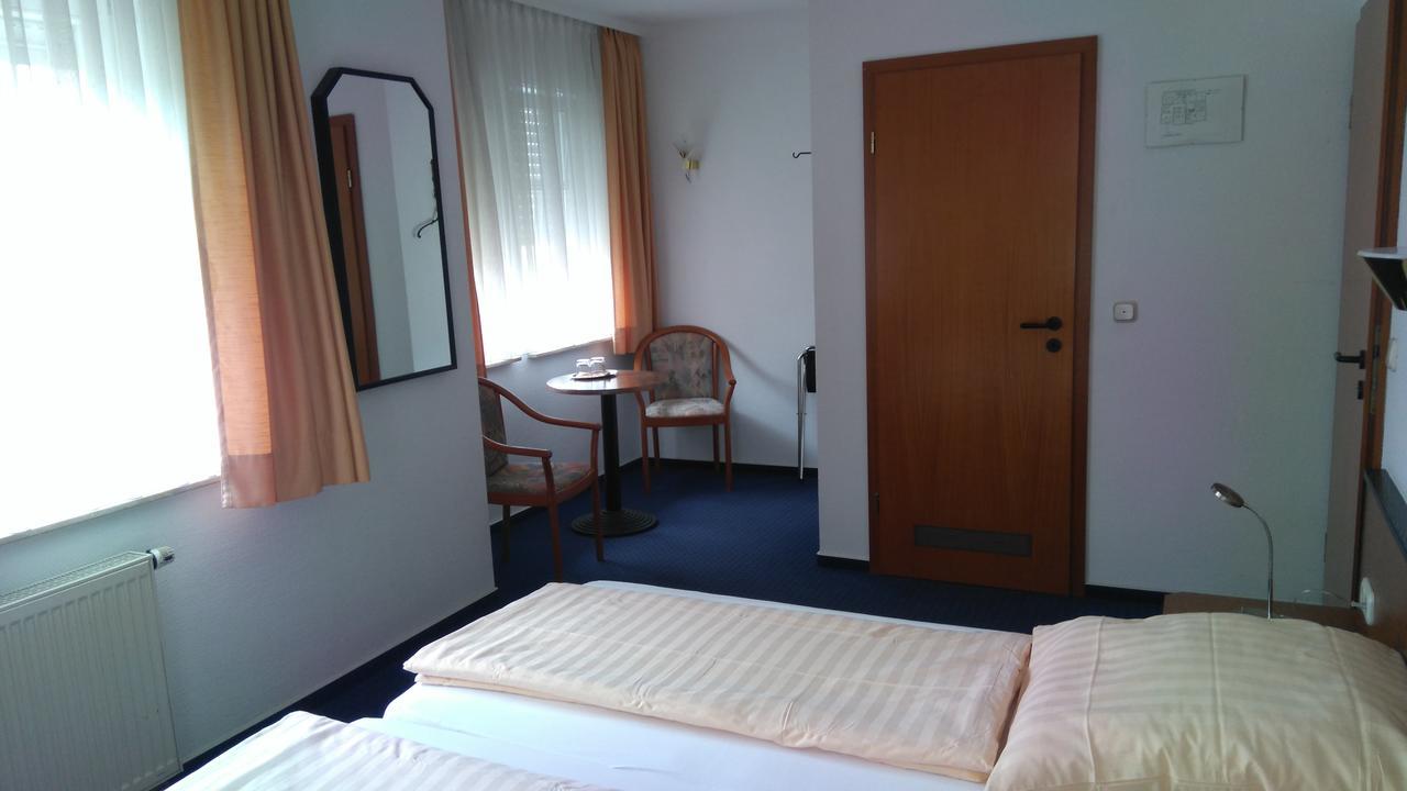 Hotel Loewensteiner Hof Haus Am Neuplatz เวิร์ทไฮม์ ภายนอก รูปภาพ